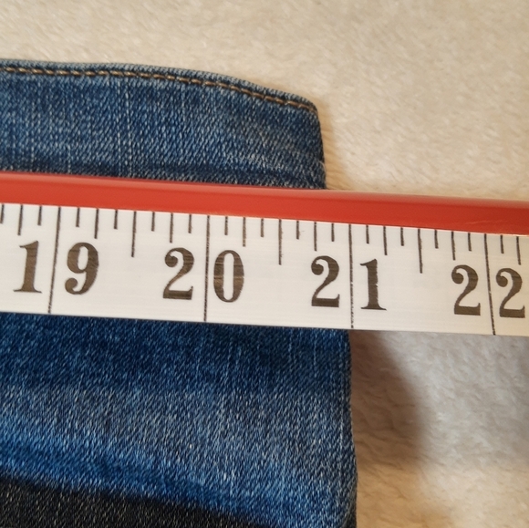 LL Bean Men's BeanFlex® Jeans, Standard  Athletic Fit, Straight Leg Size 42 - Picture 8 of 13